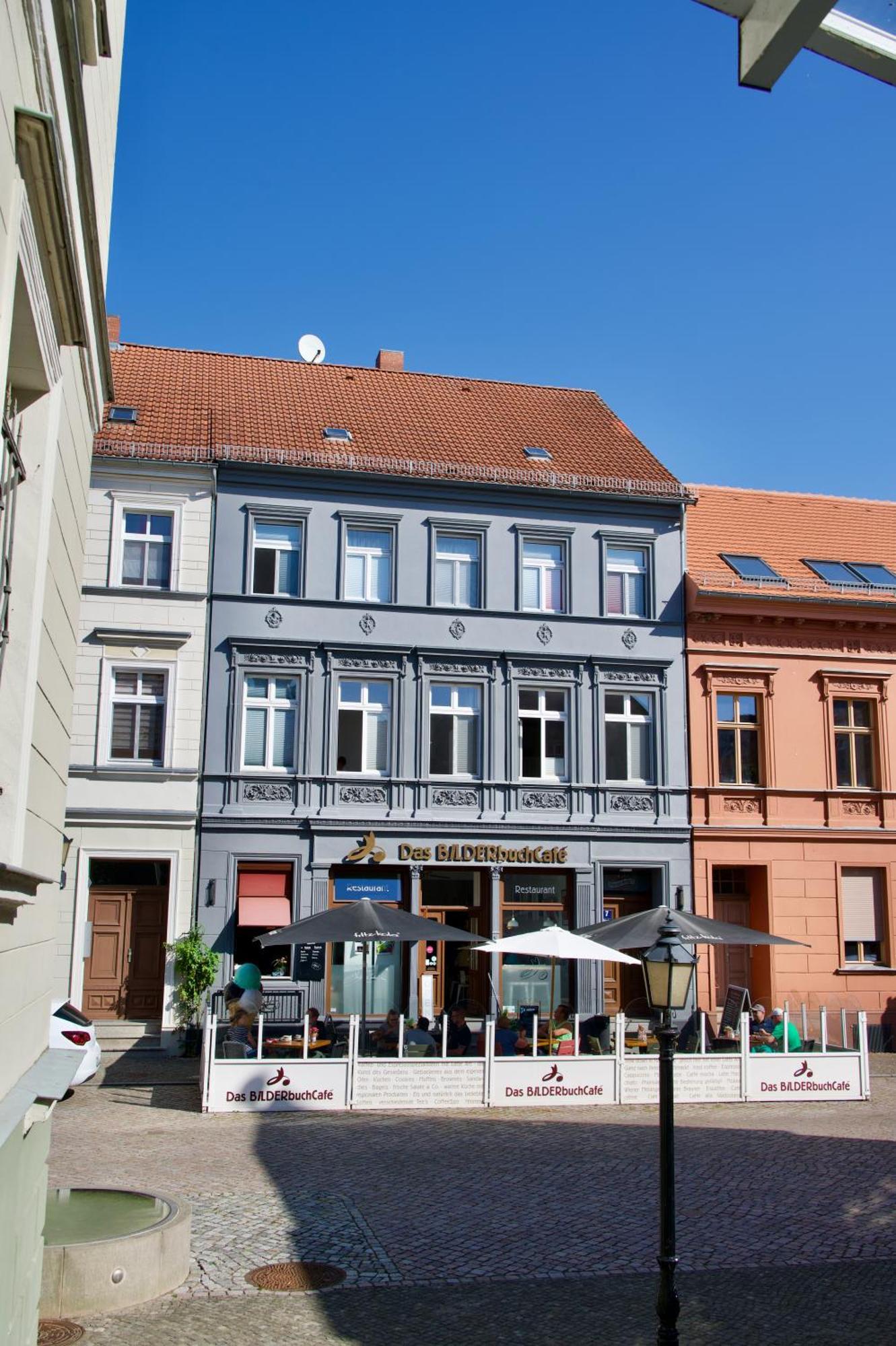 Bilderbuchcafe - Ferien - Apartment NO 3 - Markt 7 Havelberg Exterior foto