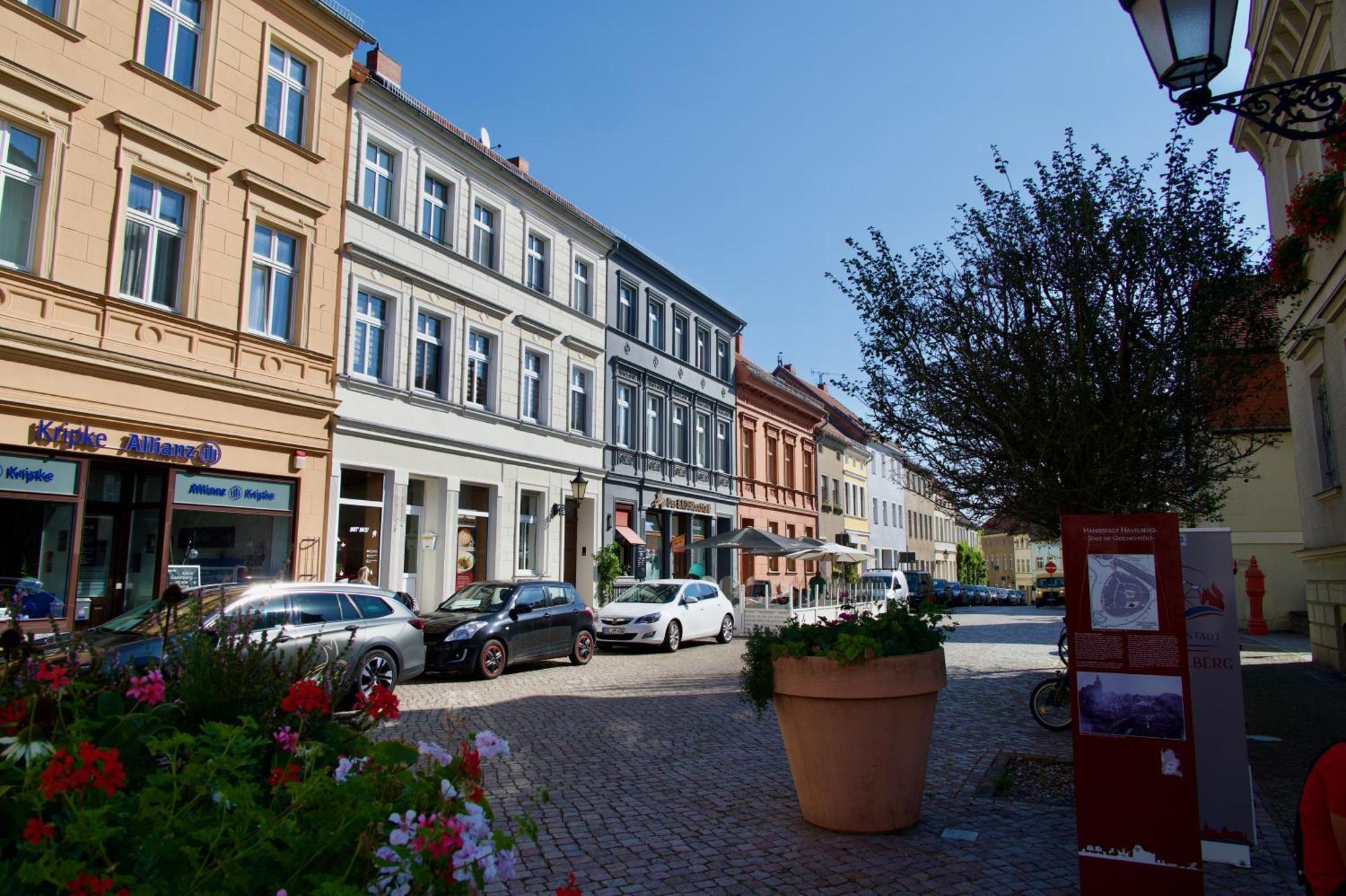 Bilderbuchcafe - Ferien - Apartment NO 3 - Markt 7 Havelberg Exterior foto