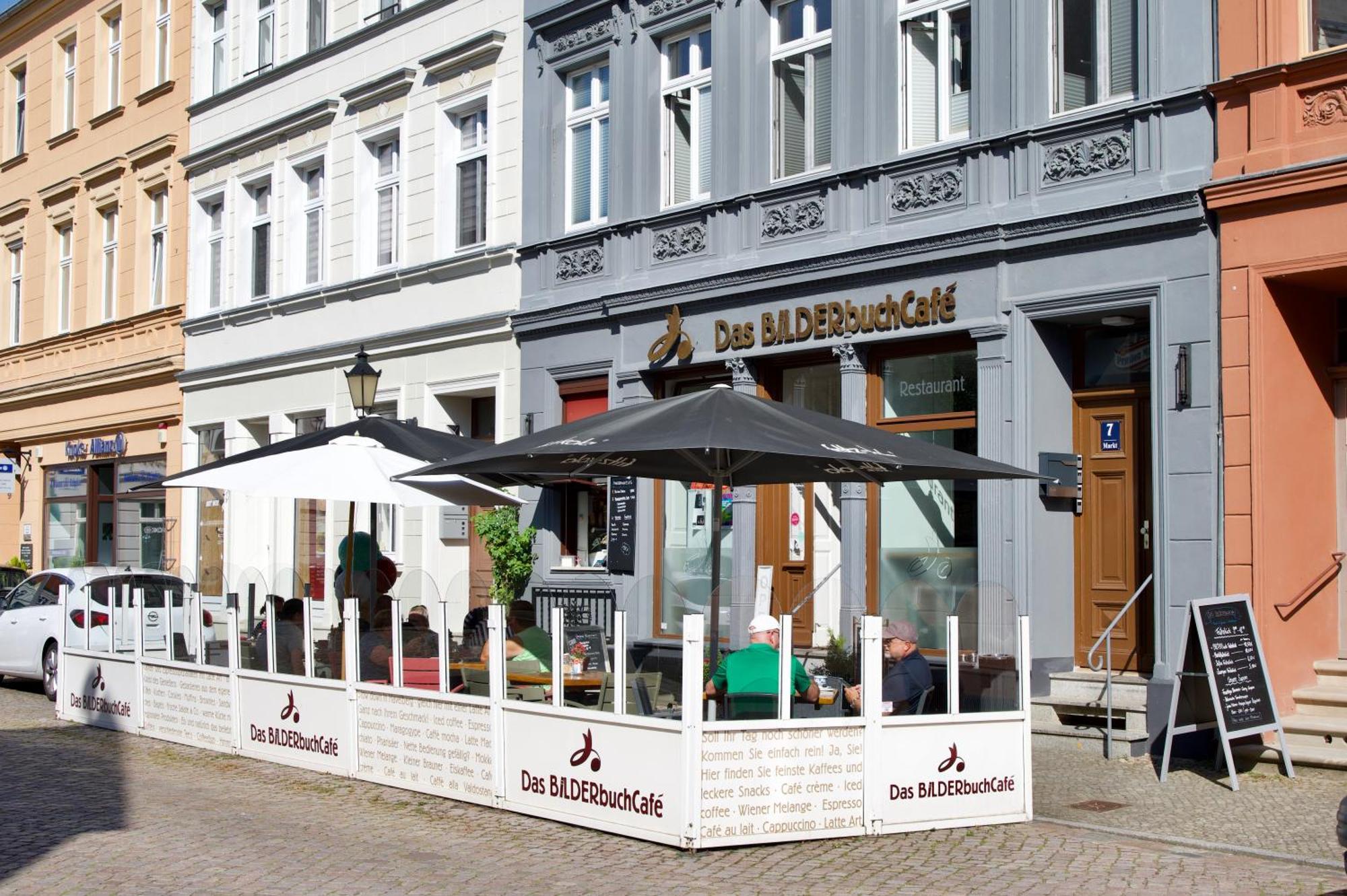 Bilderbuchcafe - Ferien - Apartment NO 3 - Markt 7 Havelberg Exterior foto